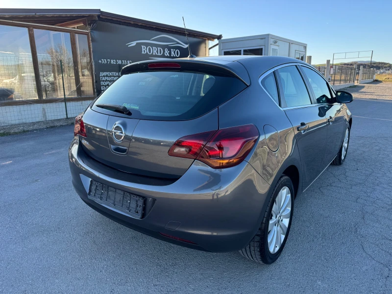 Opel Astra 1.6i Cosmo, снимка 6 - Автомобили и джипове - 49577271