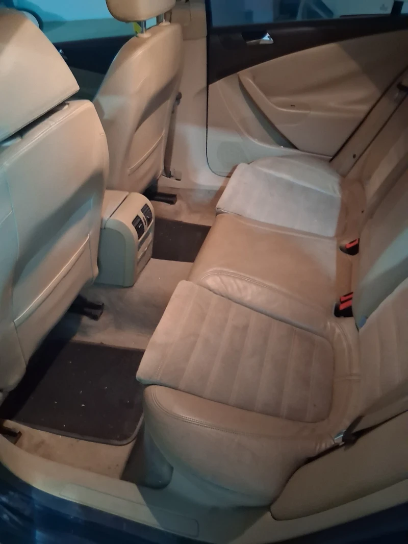 VW Passat, снимка 11 - Автомобили и джипове - 52634746