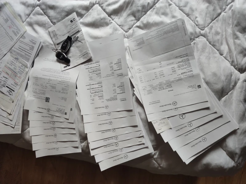 Mercedes-Benz E 220, снимка 9 - Автомобили и джипове - 52679564