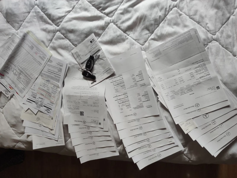 Mercedes-Benz E 220, снимка 8 - Автомобили и джипове - 52679564