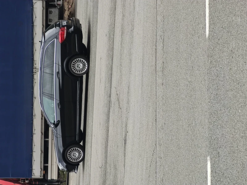 Mercedes-Benz E 220, снимка 7 - Автомобили и джипове - 52679564