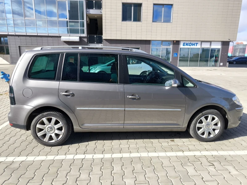 VW Touran 2.0 Metan, снимка 4 - Автомобили и джипове - 53442088