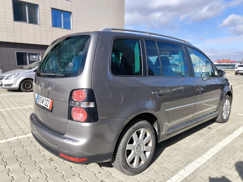 VW Touran 2.0 Metan, снимка 5 - Автомобили и джипове - 53442088