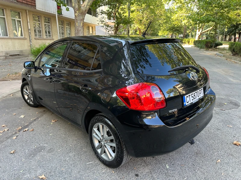 Toyota Auris 1.4  6 СК / Подгрев/ Печка, снимка 3 - Автомобили и джипове - 53512339