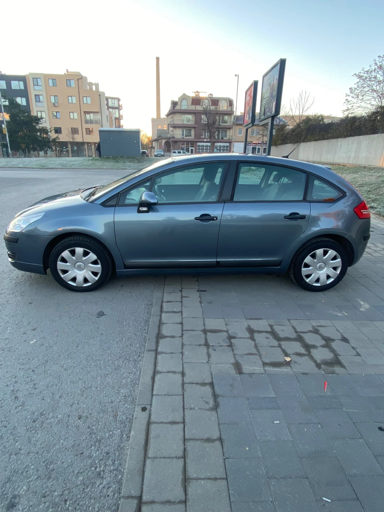 Citroen C4 1.6i 16V BVM5 - изображение 3