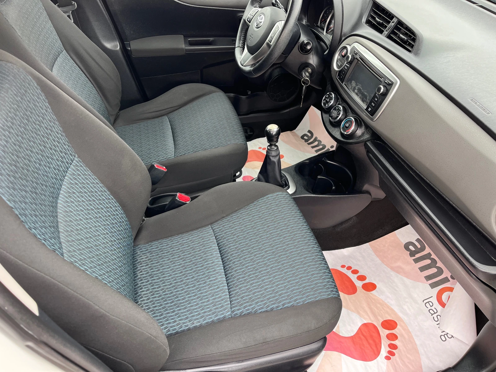Toyota Yaris 1.4D-4D 90k c EURO 5B - изображение 10