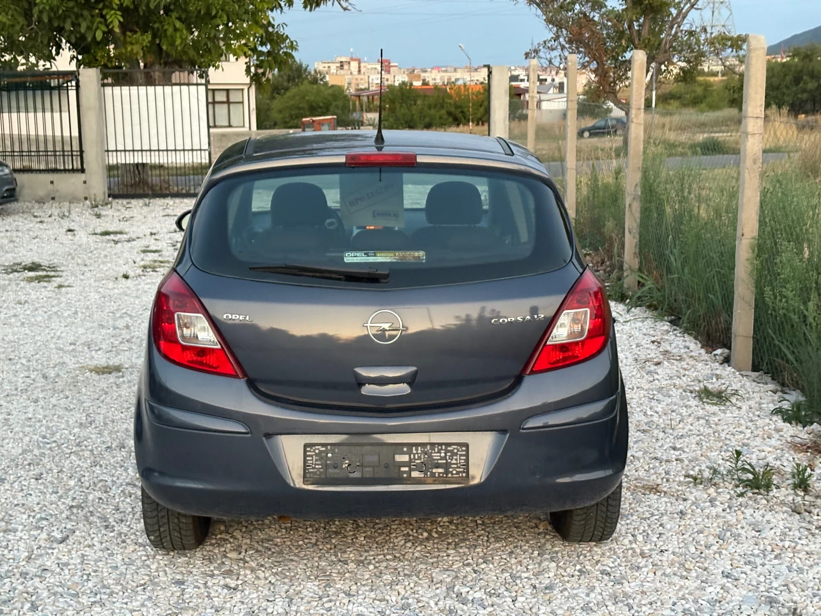 Opel Corsa 1.2 i 80 ps 2008 г - изображение 8