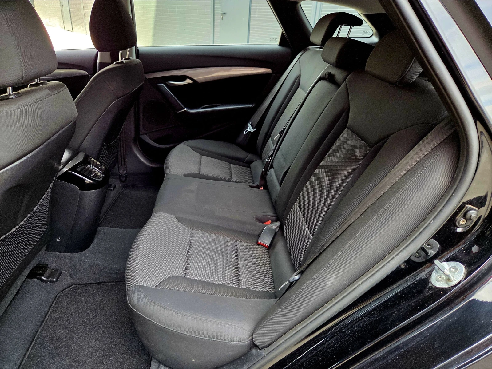 Hyundai I40 1.7 - изображение 7