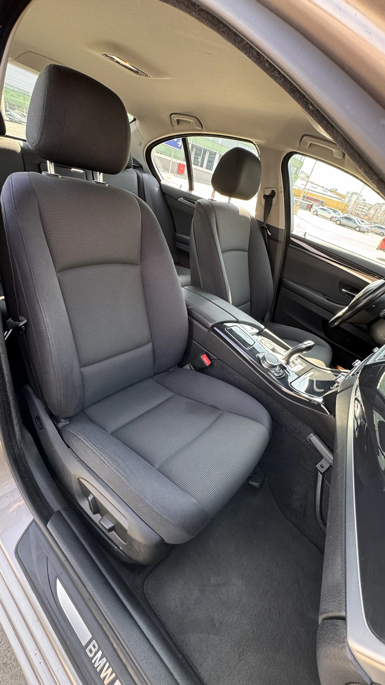 BMW 520 F10 LCI, снимка 11 - Автомобили и джипове - 53894296