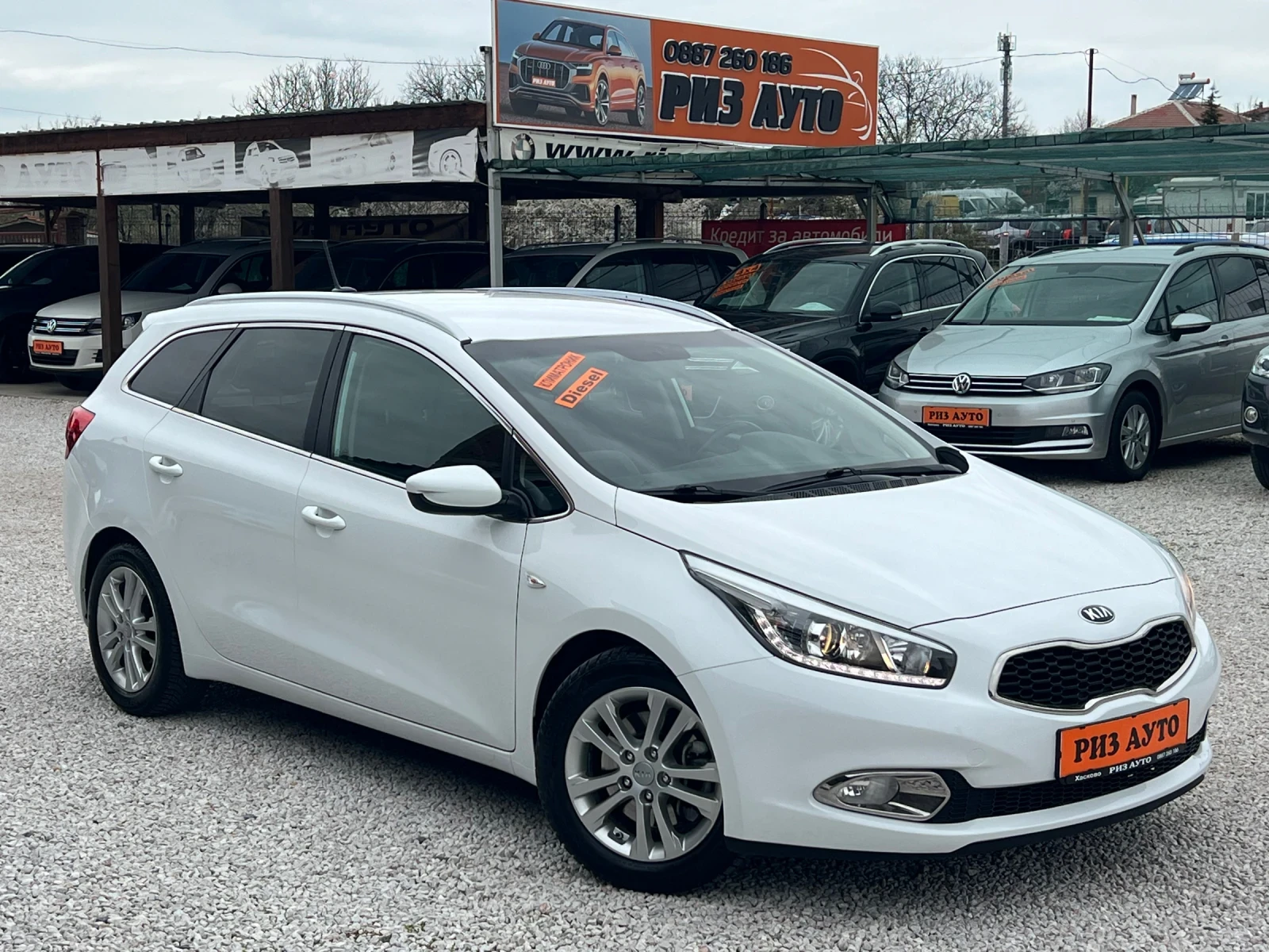 Kia Ceed 1.6D* 100%km* FACE-LIFT* 128ks* KAMERA* NAVI* LIZI, снимка 9 - Автомобили и джипове - 54033777