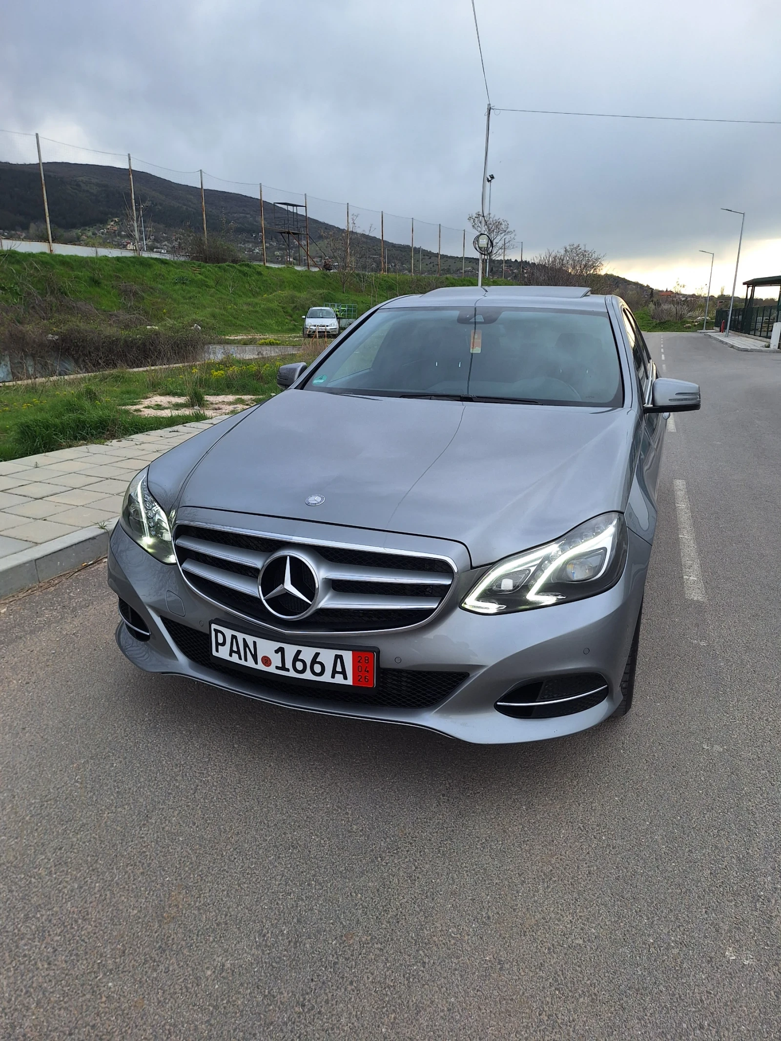 Mercedes-Benz E 350 9Gtronic Evro 6 Avantgarde , снимка 3 - Автомобили и джипове - 54150923