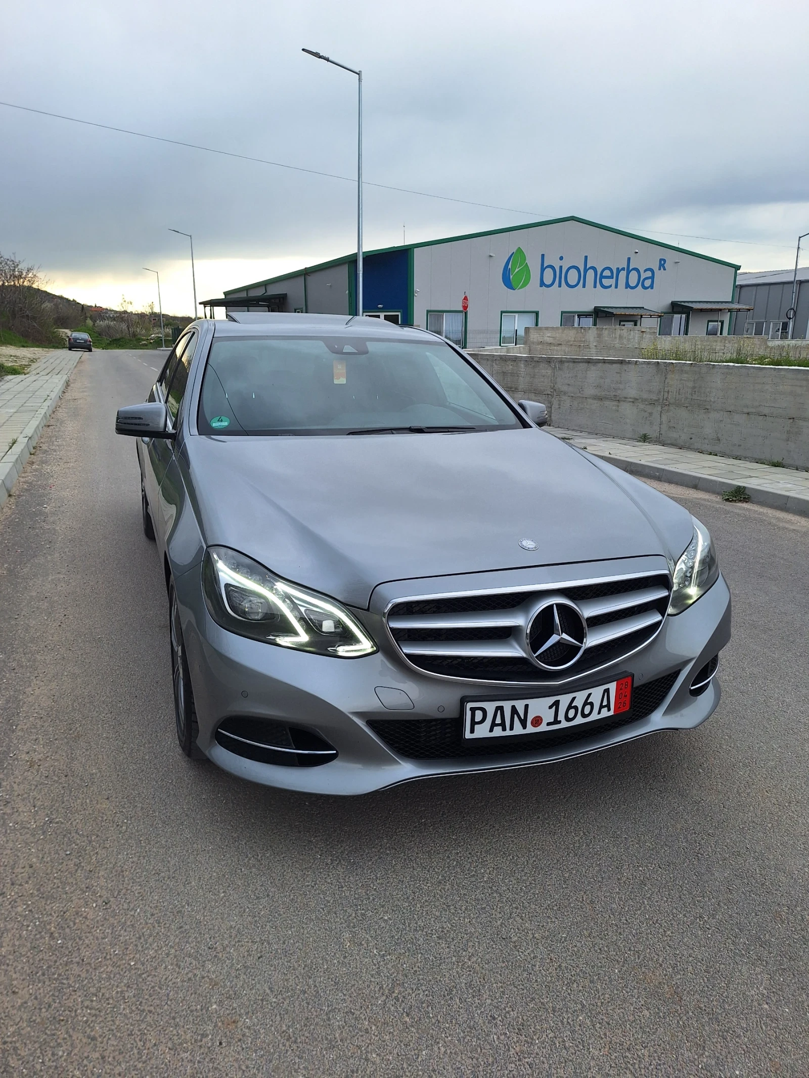 Mercedes-Benz E 350 9Gtronic Evro 6 Avantgarde , снимка 4 - Автомобили и джипове - 54150923