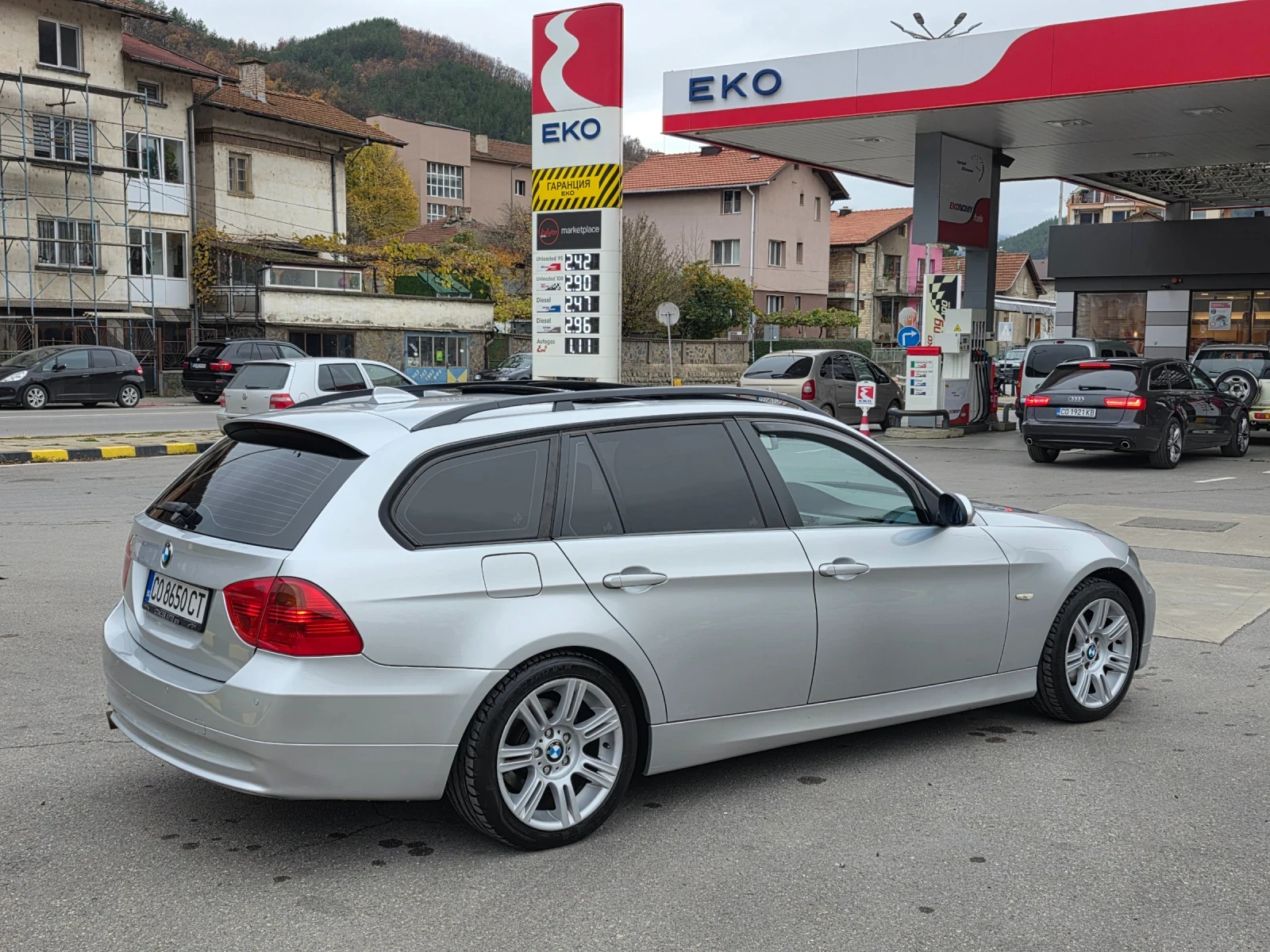 BMW 320 320D 163k.s., снимка 5 - Автомобили и джипове - 54384195