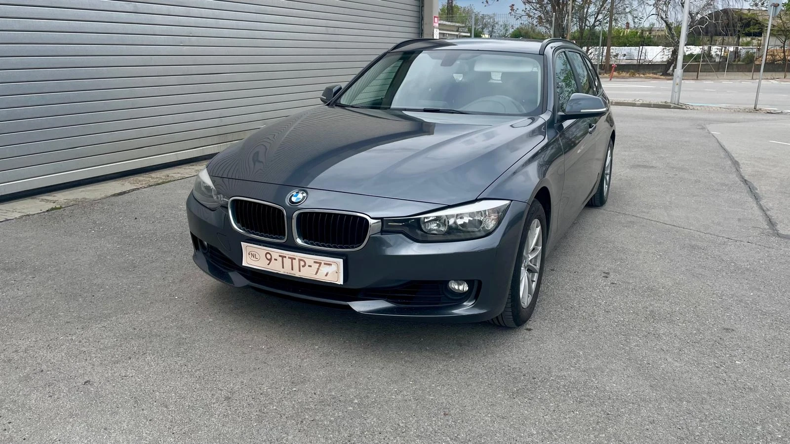 BMW 320