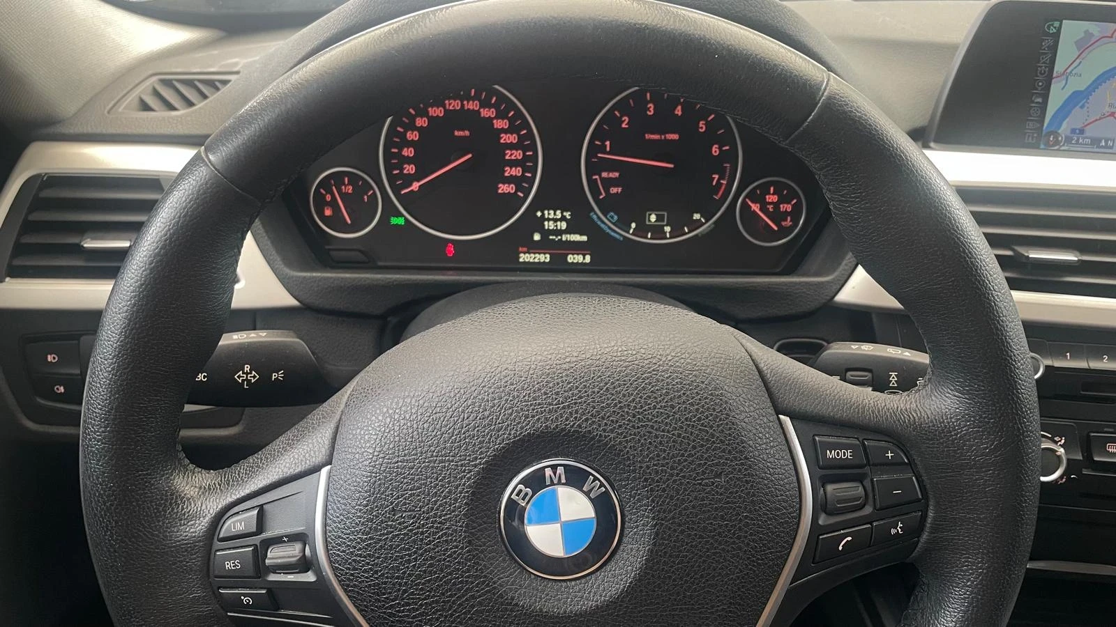 BMW 320, снимка 13 - Автомобили и джипове - 54393469