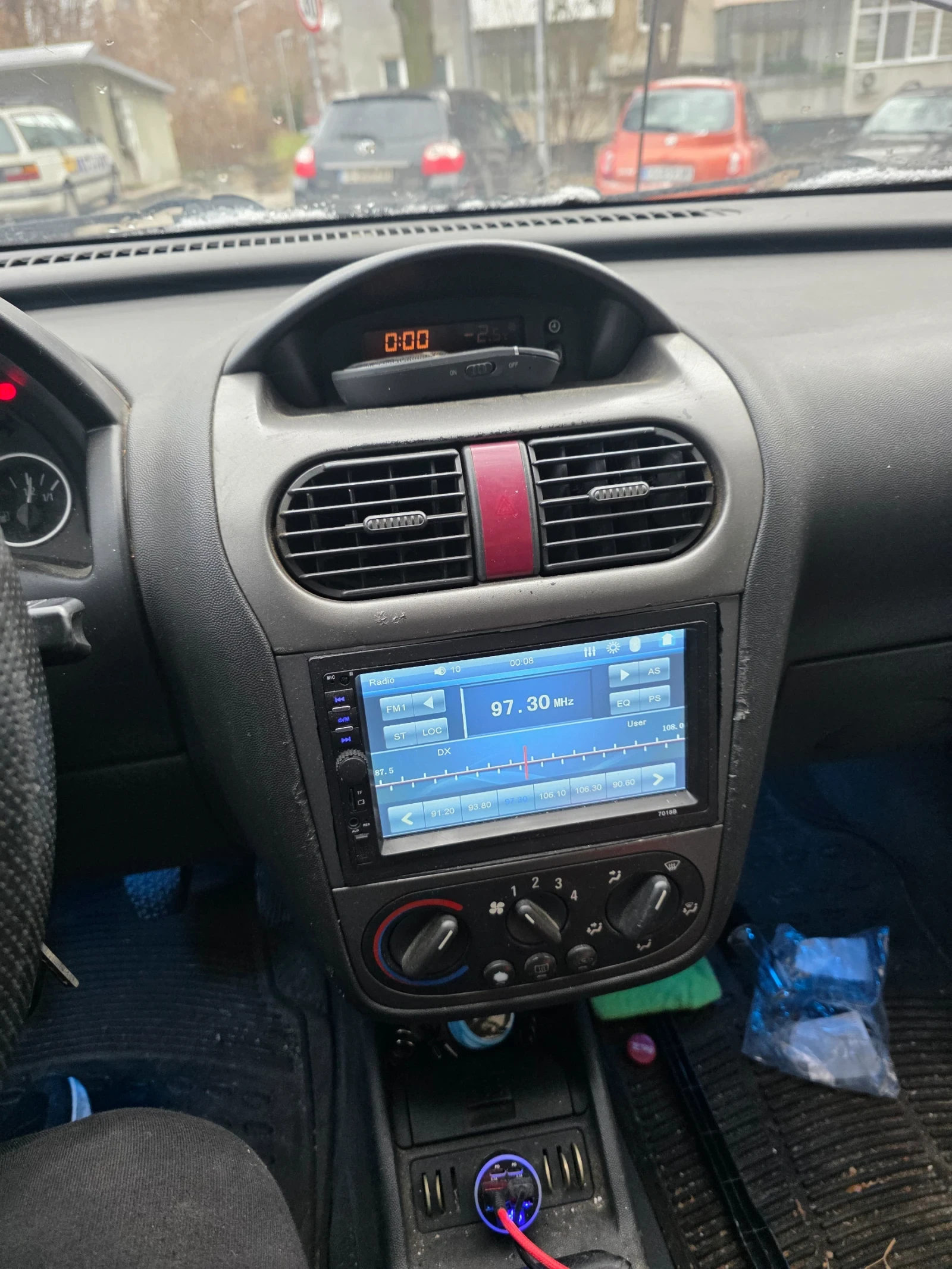 Opel Corsa, снимка 6 - Автомобили и джипове - 54457019