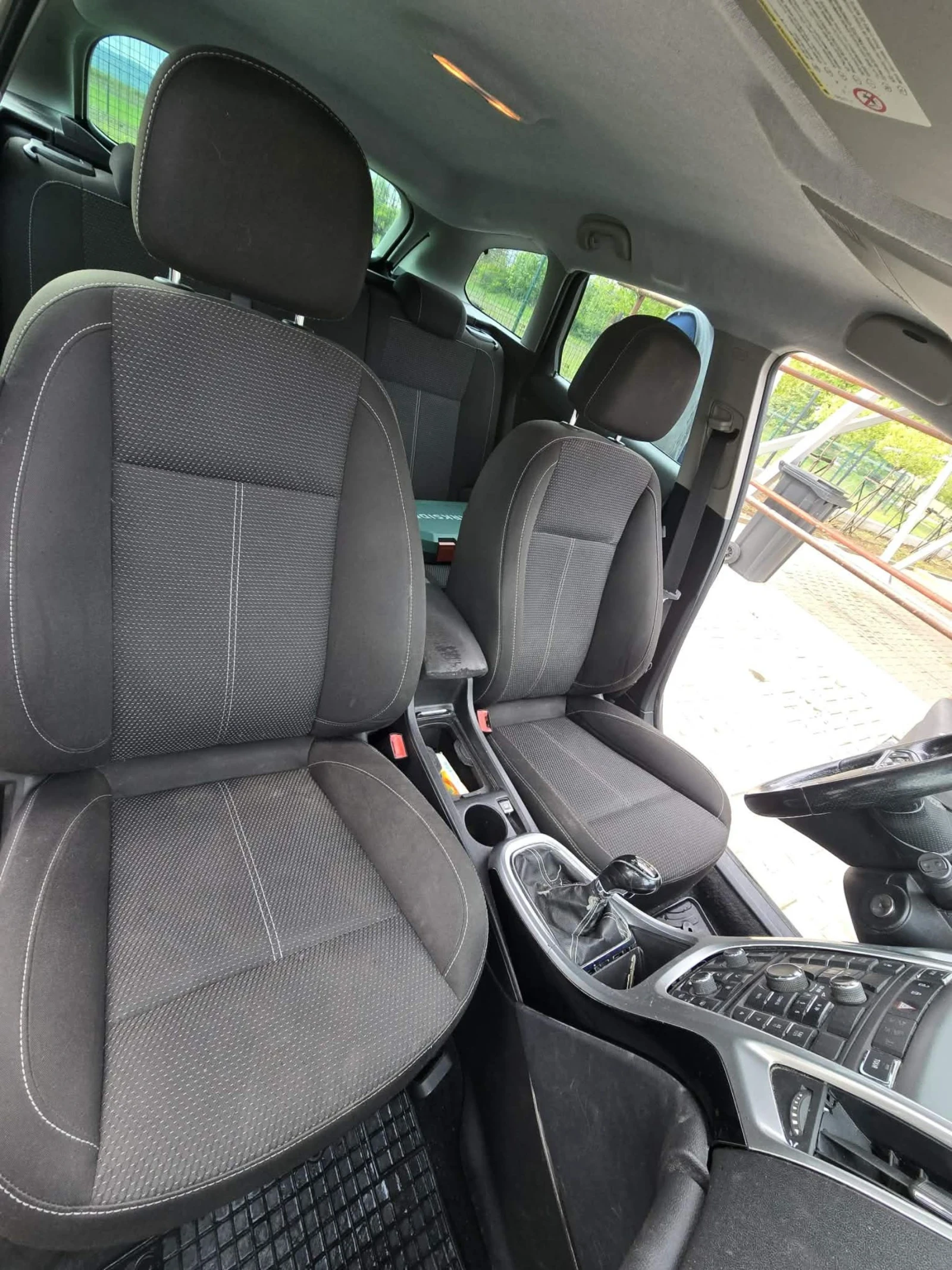 Opel Astra 2.0 CDTI SPORT Tourer , снимка 9 - Автомобили и джипове - 54515942