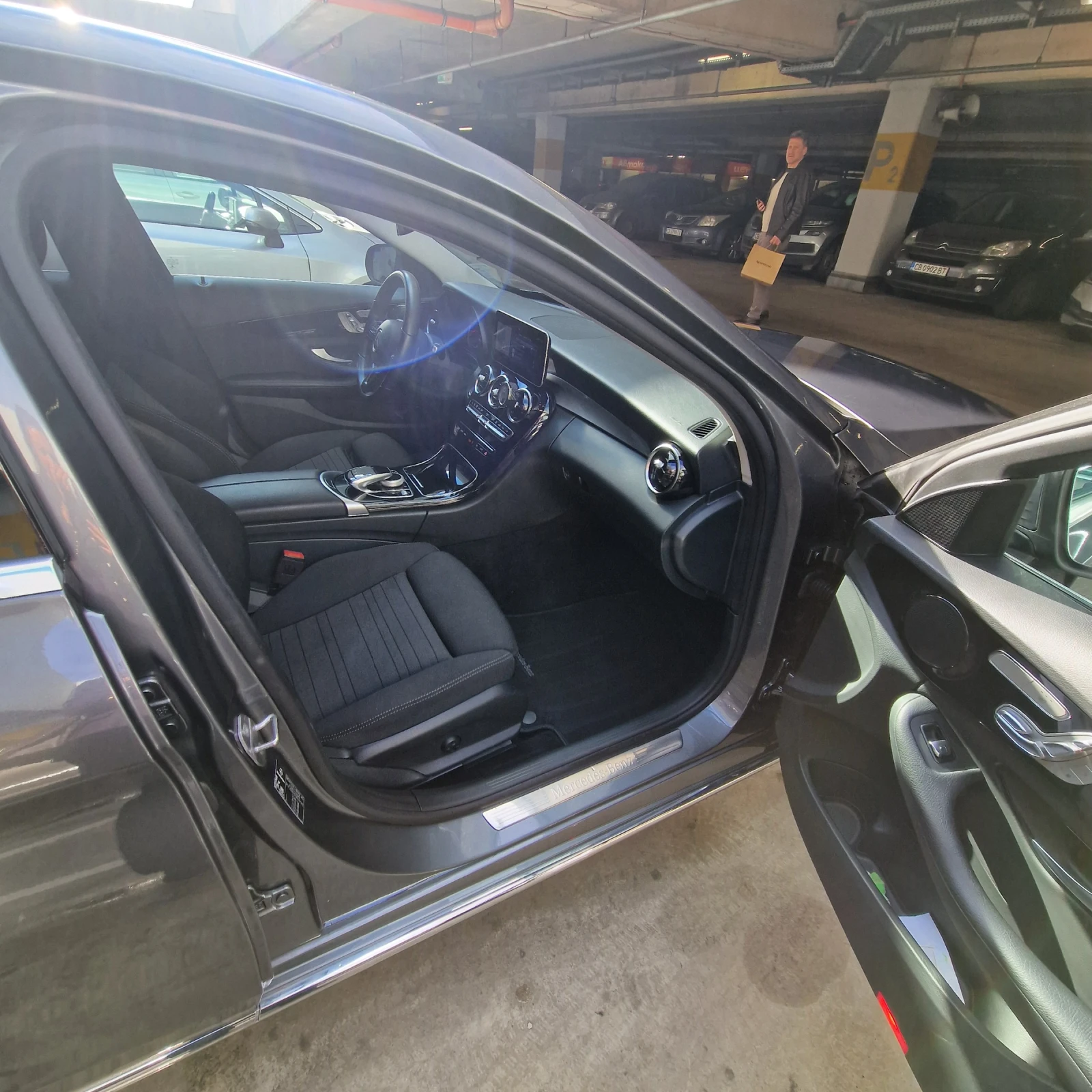 Mercedes-Benz C 220 4 MATIC, снимка 5 - Автомобили и джипове - 54760060