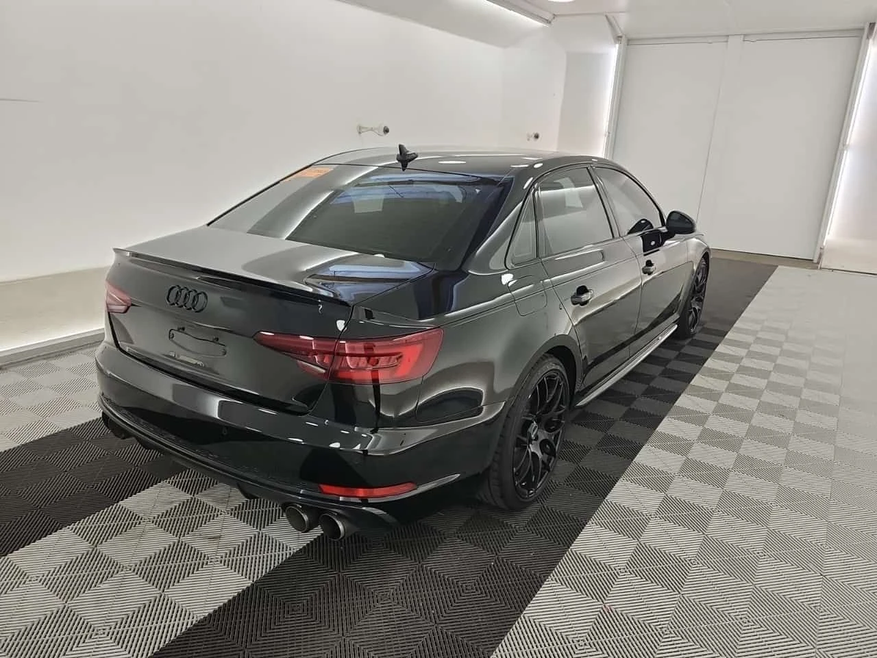 Audi S4 * PROGRESSIV * CARFAX * ЦЕНА ДО БГ, снимка 3 - Автомобили и джипове - 54873931