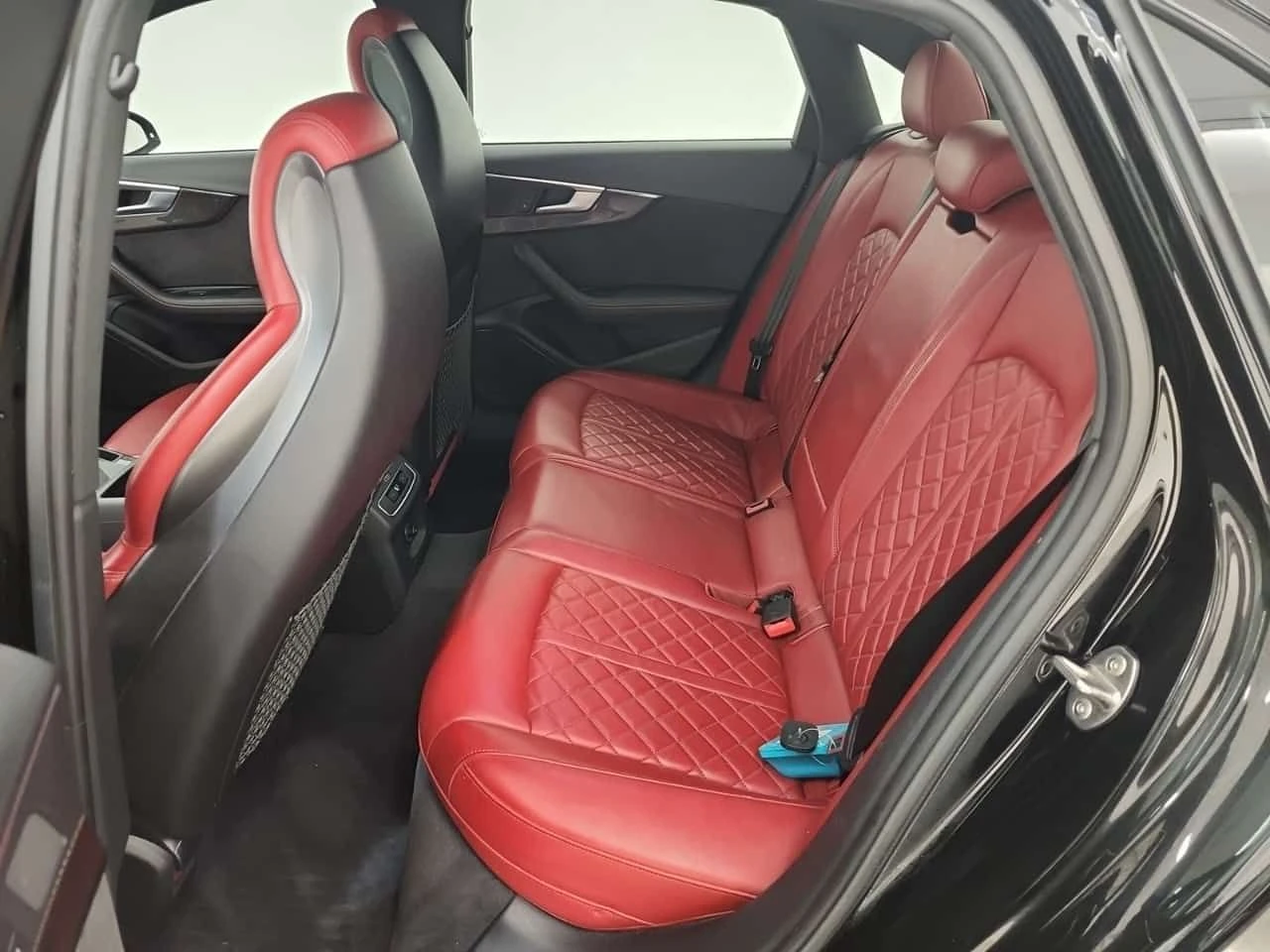 Audi S4 * PROGRESSIV * CARFAX * ЦЕНА ДО БГ, снимка 17 - Автомобили и джипове - 54873931