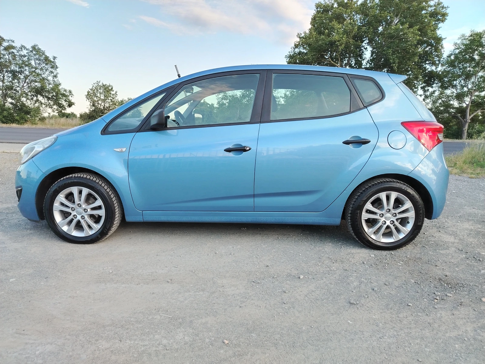 Hyundai Ix20 1.4i - 90 к.с / БЕНЗИН / ЕВРО5F / СТАВА НА ГАЗ , снимка 8 - Автомобили и джипове - 55003180