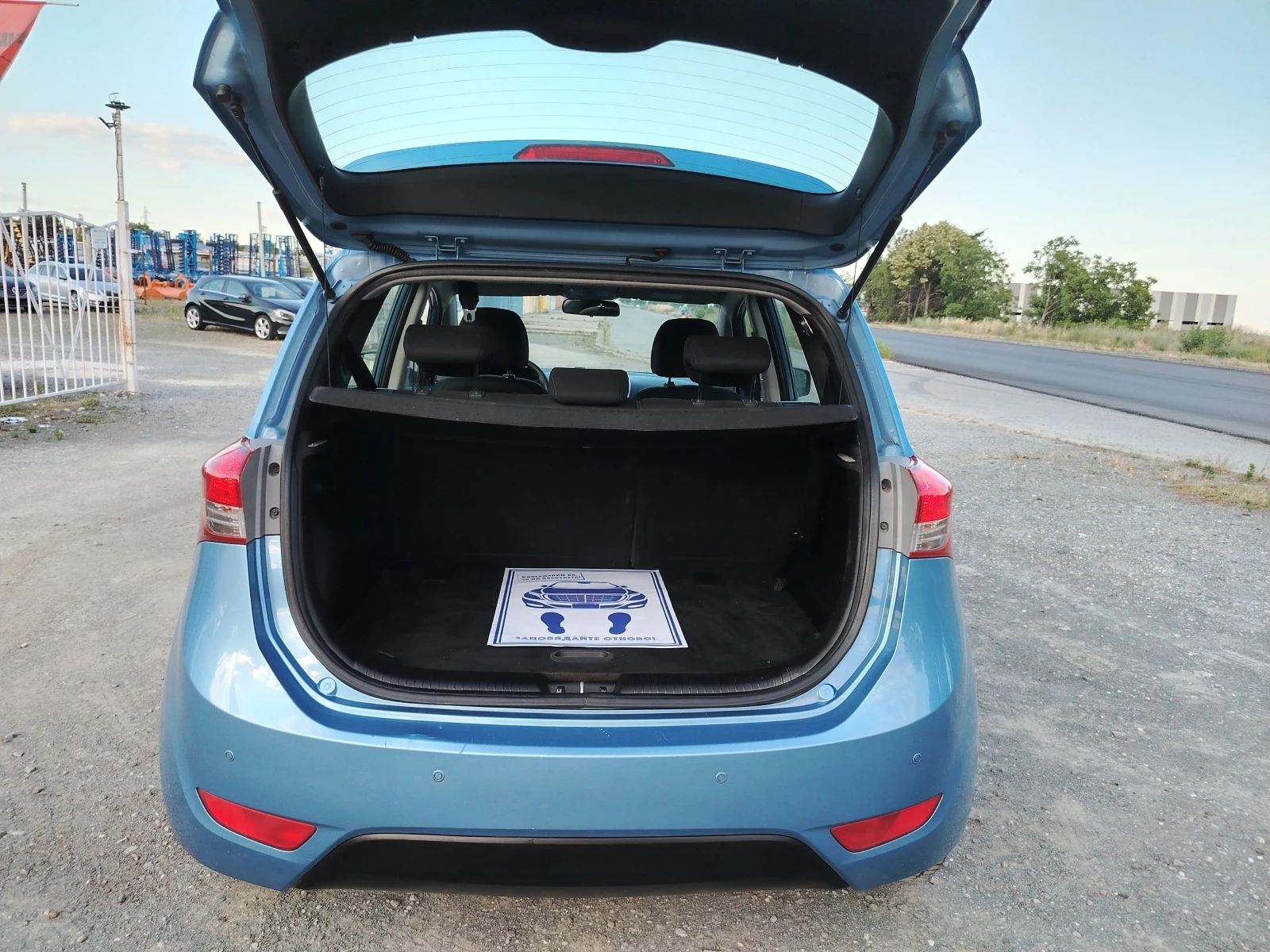 Hyundai Ix20 1.4i - 90 к.с / БЕНЗИН / ЕВРО5F / СТАВА НА ГАЗ , снимка 7 - Автомобили и джипове - 55003180