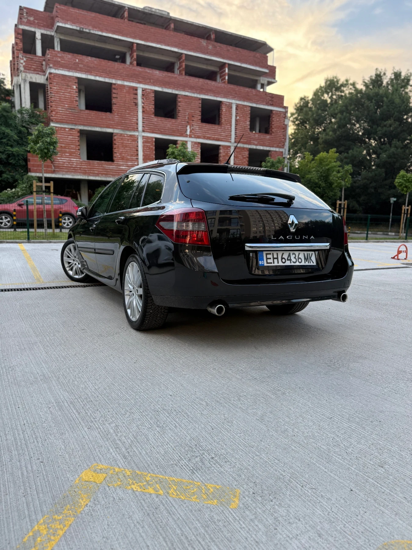 Renault Laguna, снимка 4 - Автомобили и джипове - 55105373