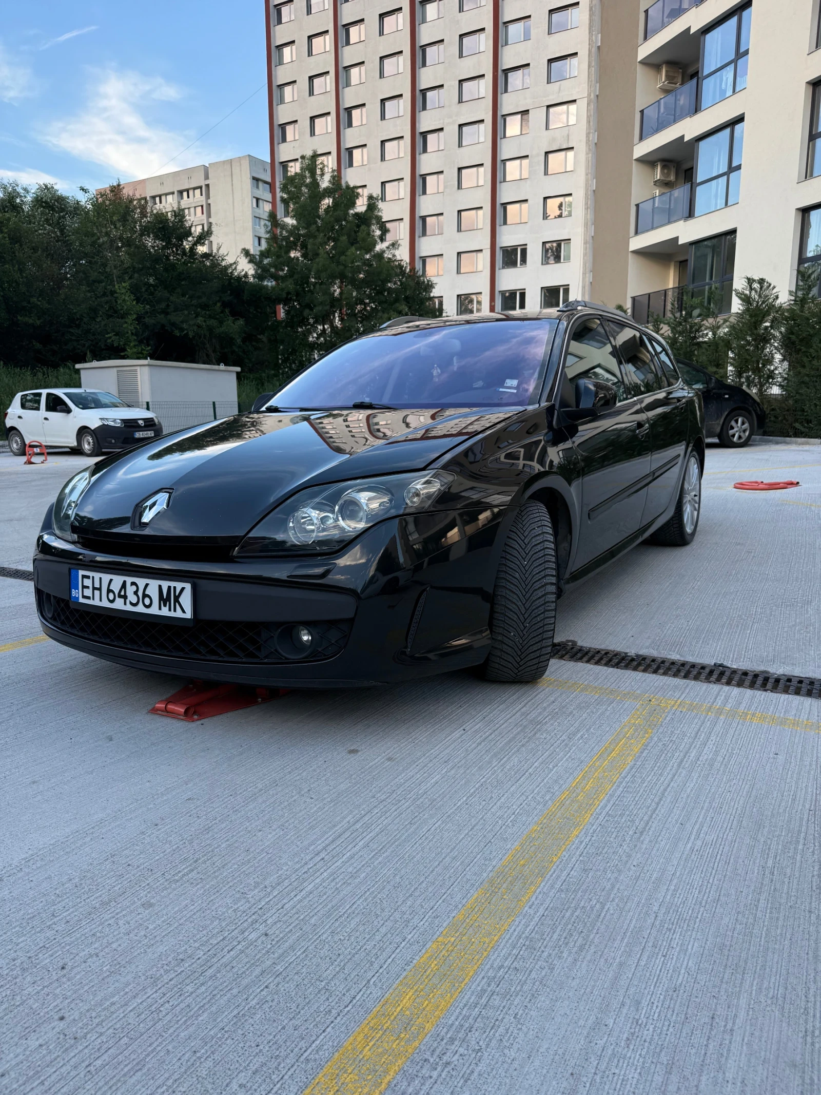 Renault Laguna, снимка 2 - Автомобили и джипове - 55105373