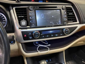 Toyota Highlander * Limited * ЛИЦЕНЗИРАН ДИЛЪР * 360 * АВТОКРЕДИТ, снимка 9