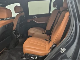 BMW X7 XDRIVE40I| M-ПАКЕТ| SWAROWSKI| LASER| HUD| 360| , снимка 11