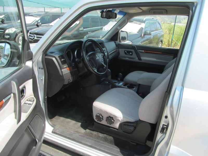 Mitsubishi Pajero 3.8i* 250k.c* avto, снимка 9 - Автомобили и джипове - 47719152