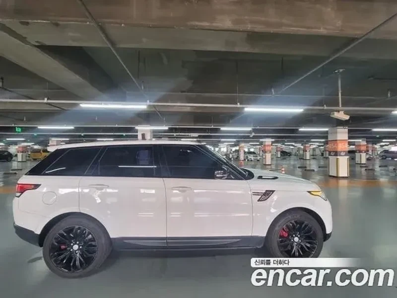 Land Rover Range Rover Sport 3.0, снимка 4 - Автомобили и джипове - 54500044