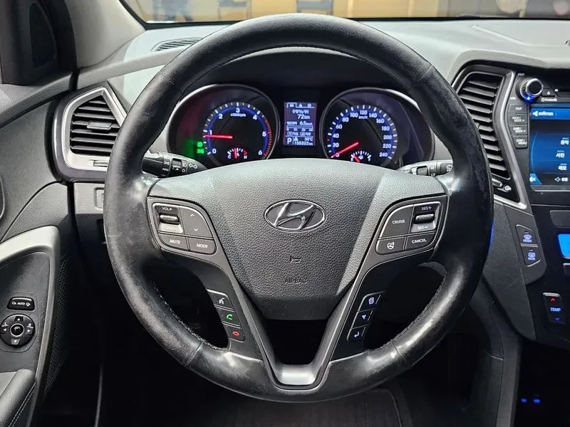 Hyundai Santa fe 2.0 2WD PREMIUM, снимка 13 - Автомобили и джипове - 55796455