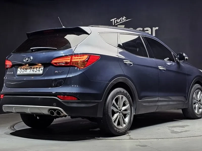 Hyundai Santa fe 2.0 2WD PREMIUM, снимка 2 - Автомобили и джипове - 55796455