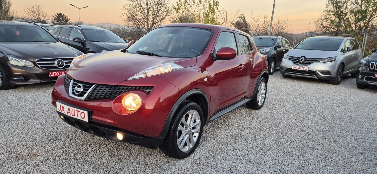 Nissan Juke 1.6T-190кс.NAVY, снимка 1
