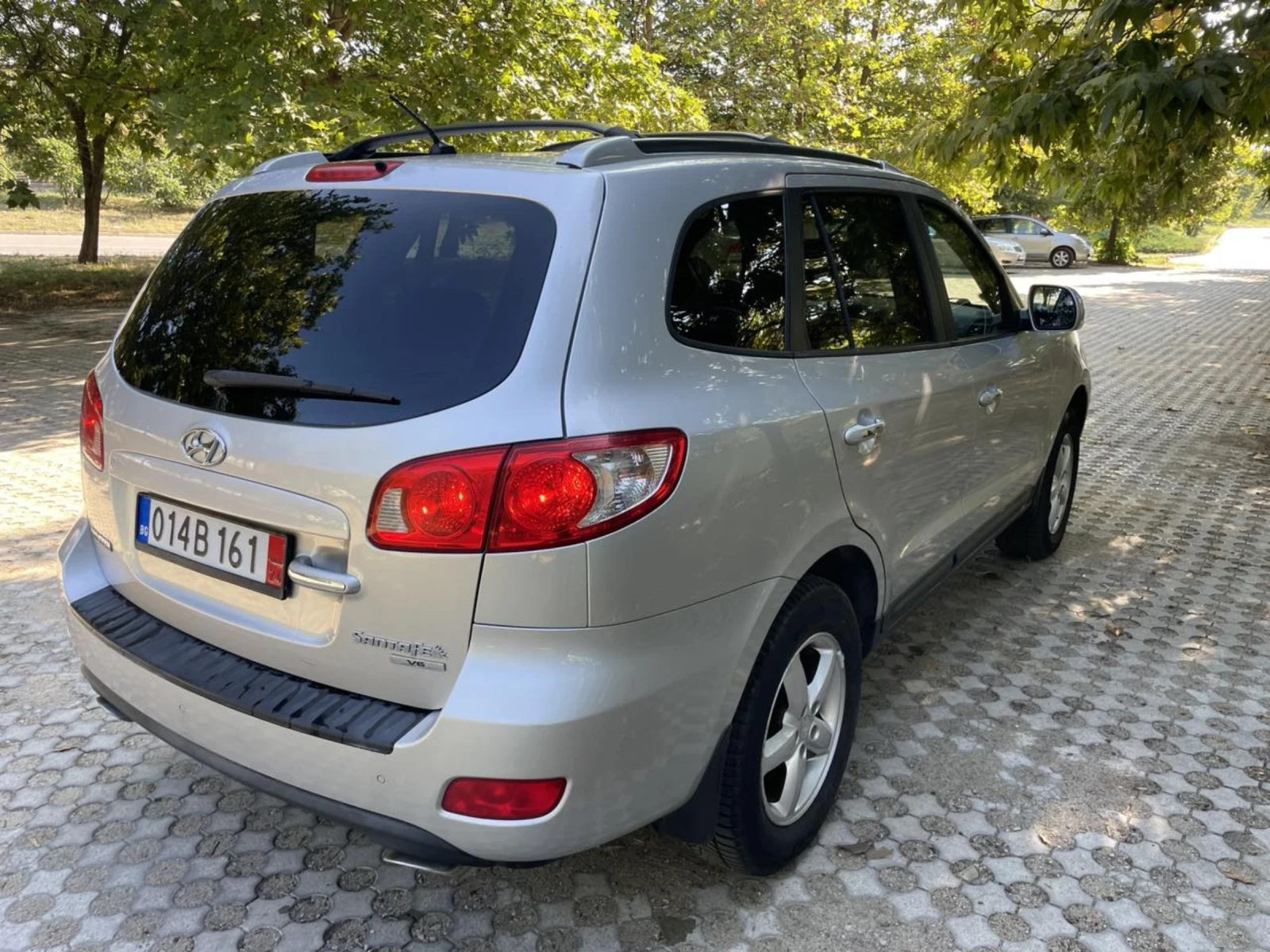 Hyundai Santa fe 2.7 Газов инжекцион - изображение 6