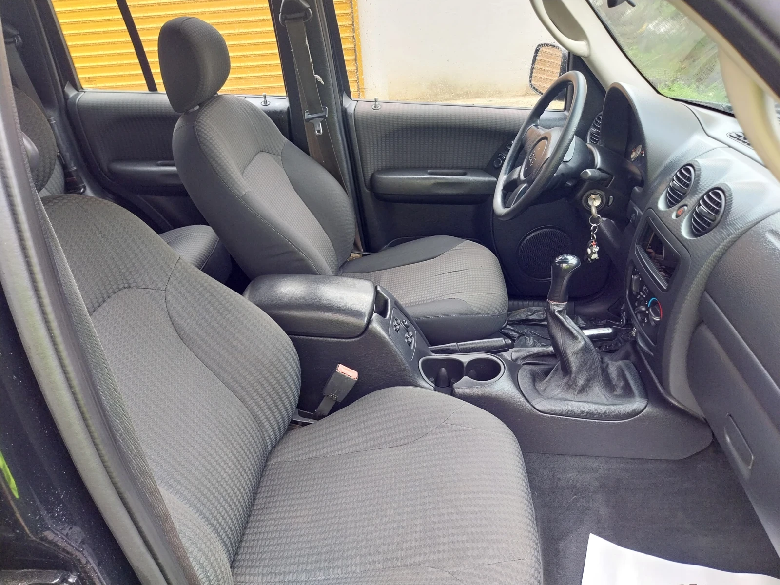 Jeep Cherokee Като нов :) 2.5 crdi - изображение 6