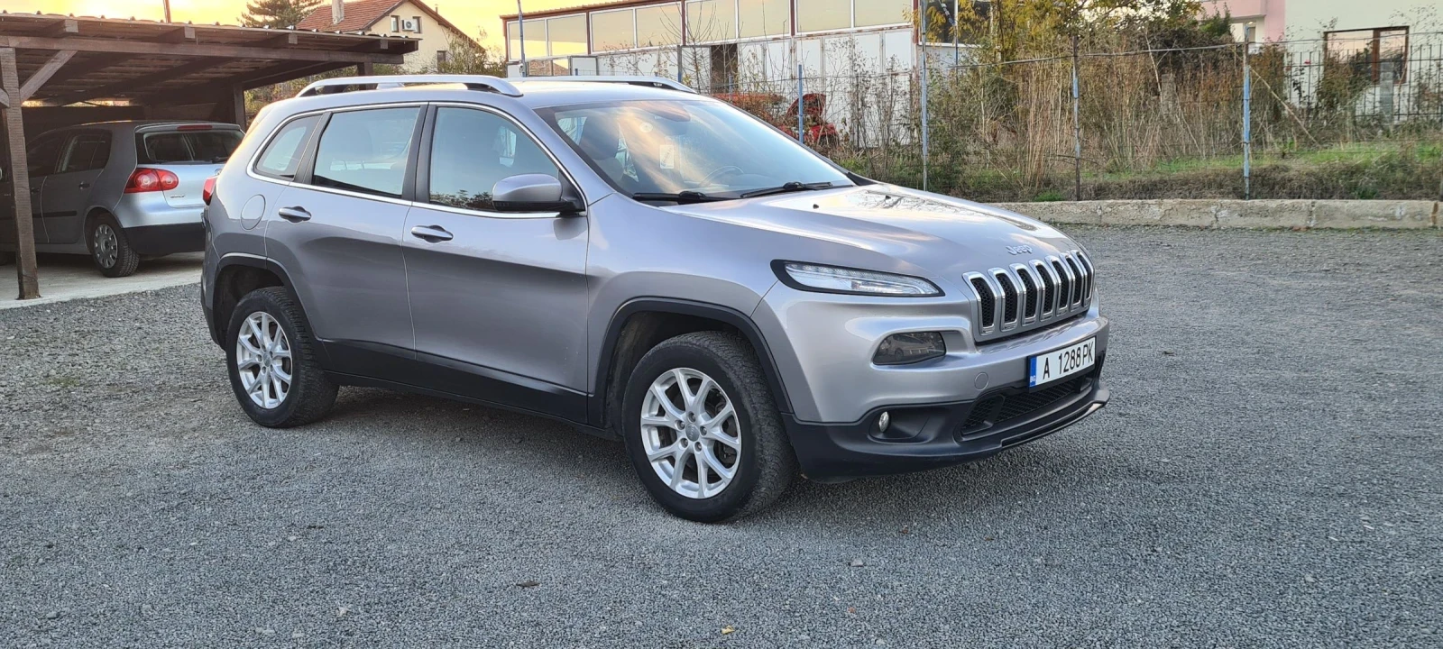Jeep Cherokee Longitude - изображение 2