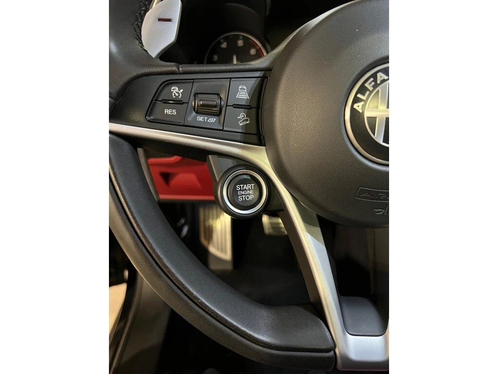 Alfa Romeo Stelvio * Q4 Ti Sport AWD HARMAN KARDON RED INTERIOR PANAR | Mobile.bg   10