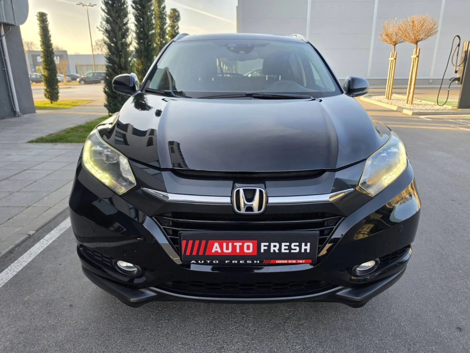 Honda Hr-v Панорама, Фейслифт, Кейлес, Сервизна история. , снимка 3 - Автомобили и джипове - 53838218