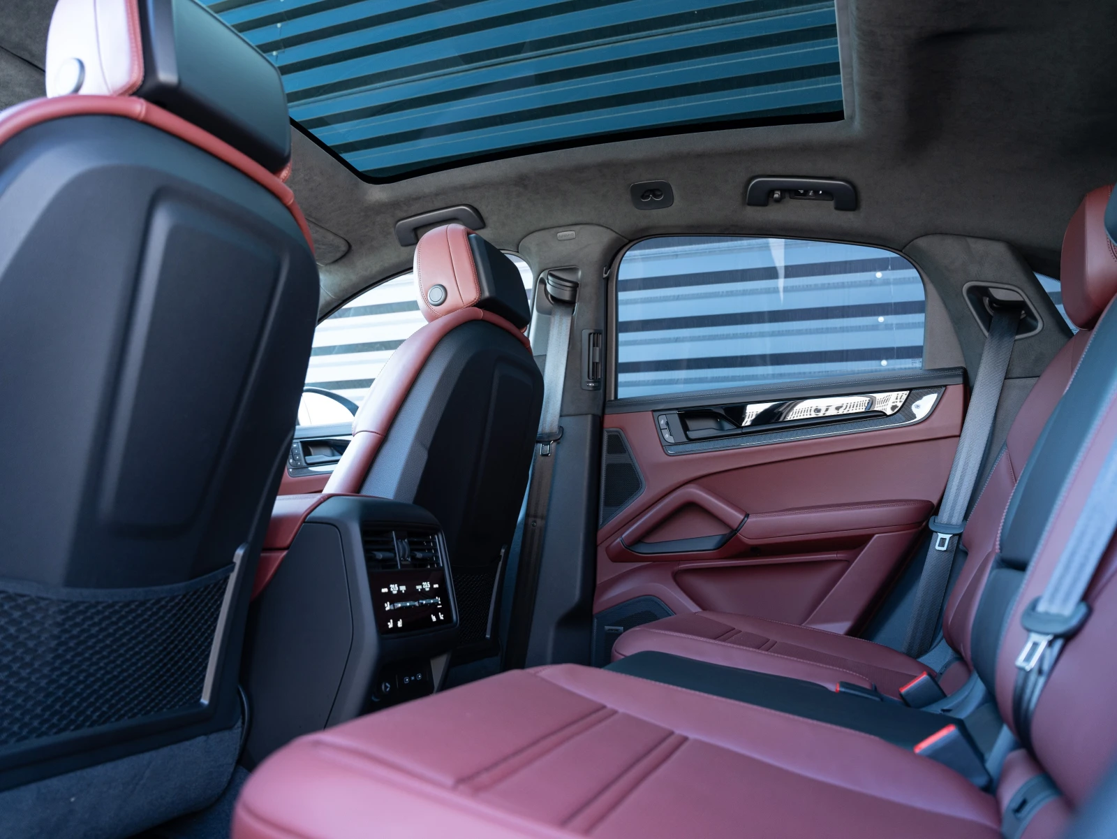 Porsche Cayenne GTS Coupe , снимка 16 - Автомобили и джипове - 54037391