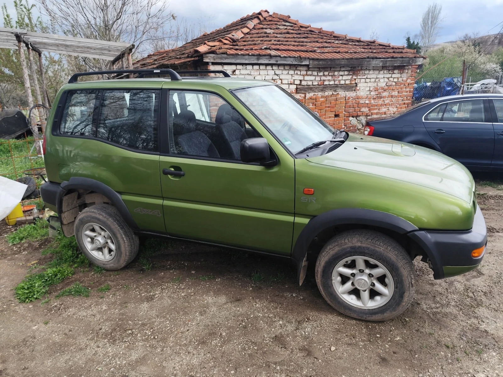 Nissan Terrano 2, 4, снимка 4 - Автомобили и джипове - 54099674
