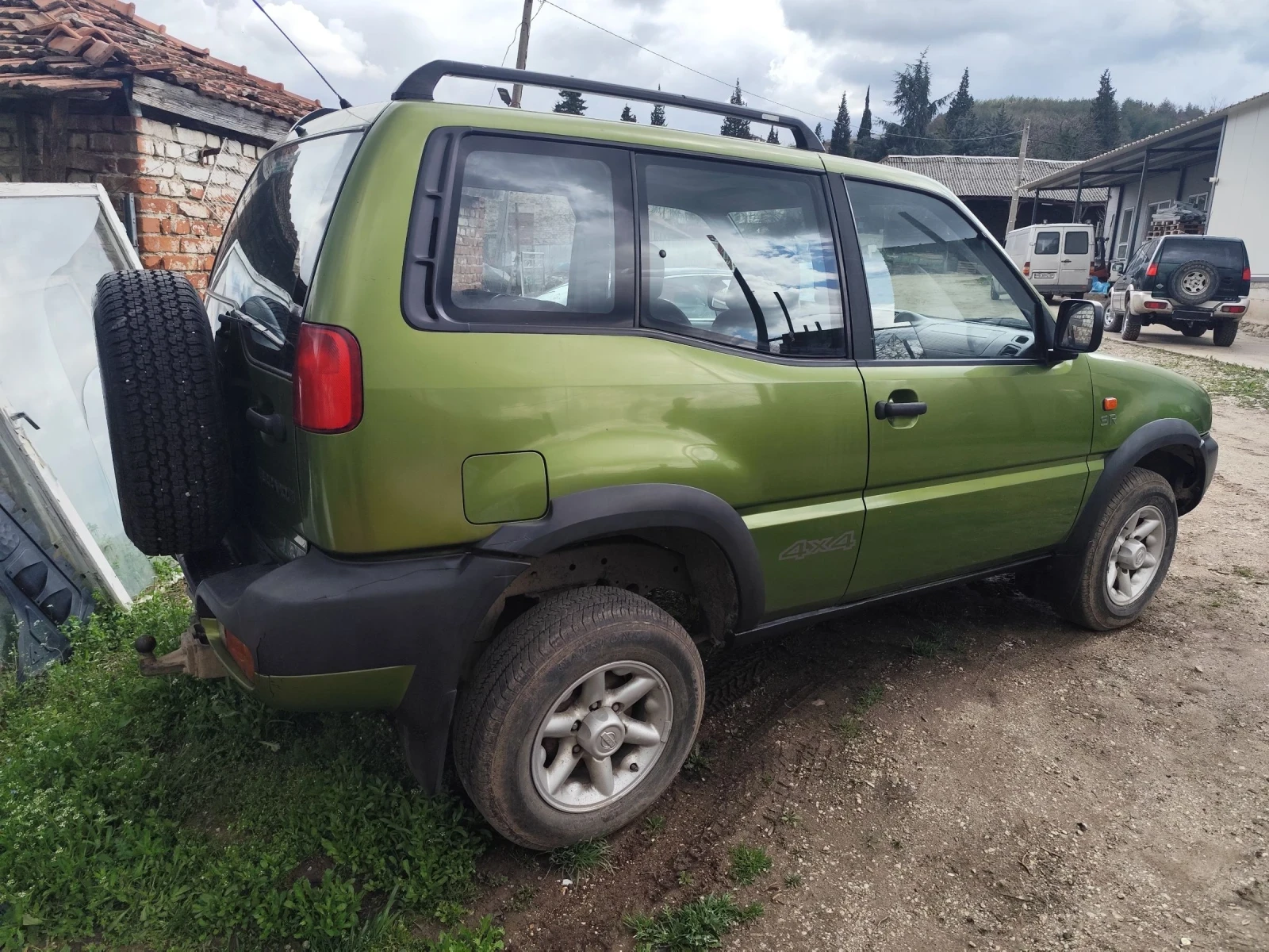 Nissan Terrano 2, 4, снимка 5 - Автомобили и джипове - 54099674