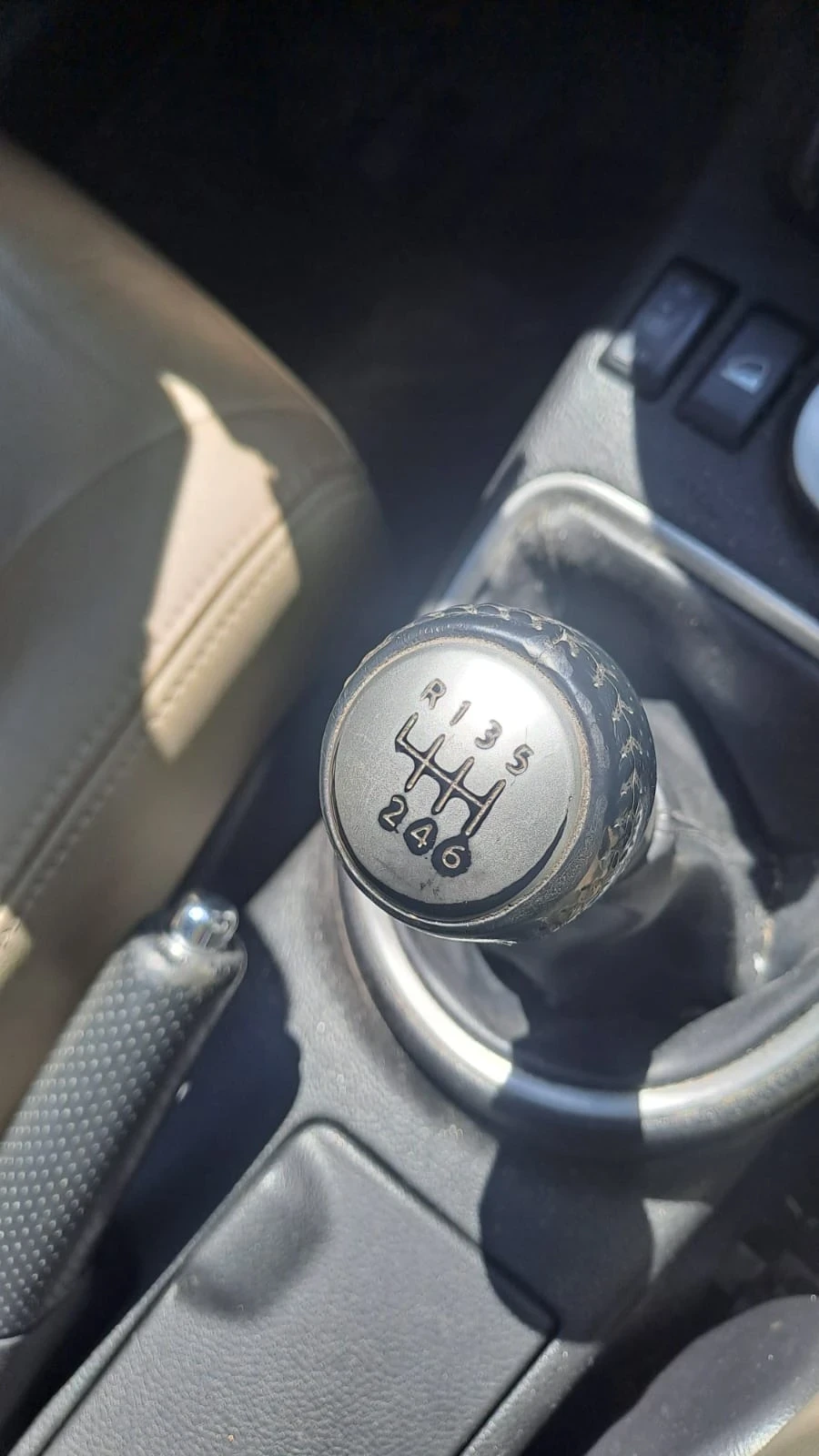 Nissan X-trail 2.0dci, снимка 8 - Автомобили и джипове - 54440259