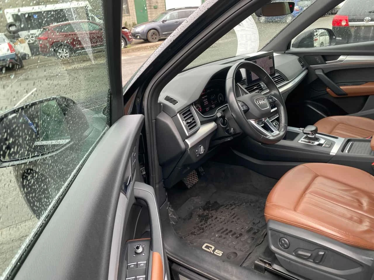 Audi Q5 Progressiv  CARFAX, снимка 5 - Автомобили и джипове - 54756344