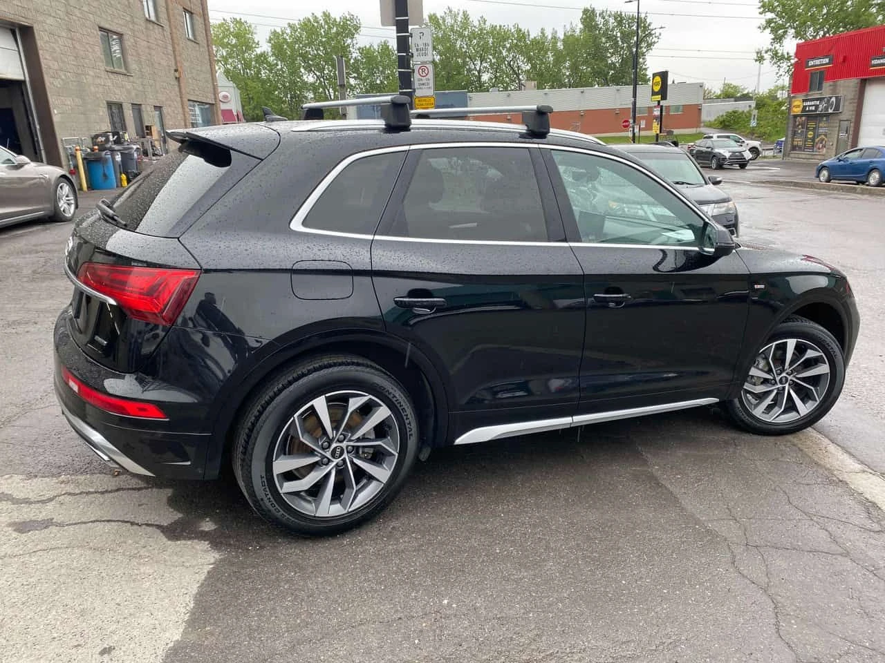 Audi Q5 Progressiv  CARFAX, снимка 3 - Автомобили и джипове - 54756344