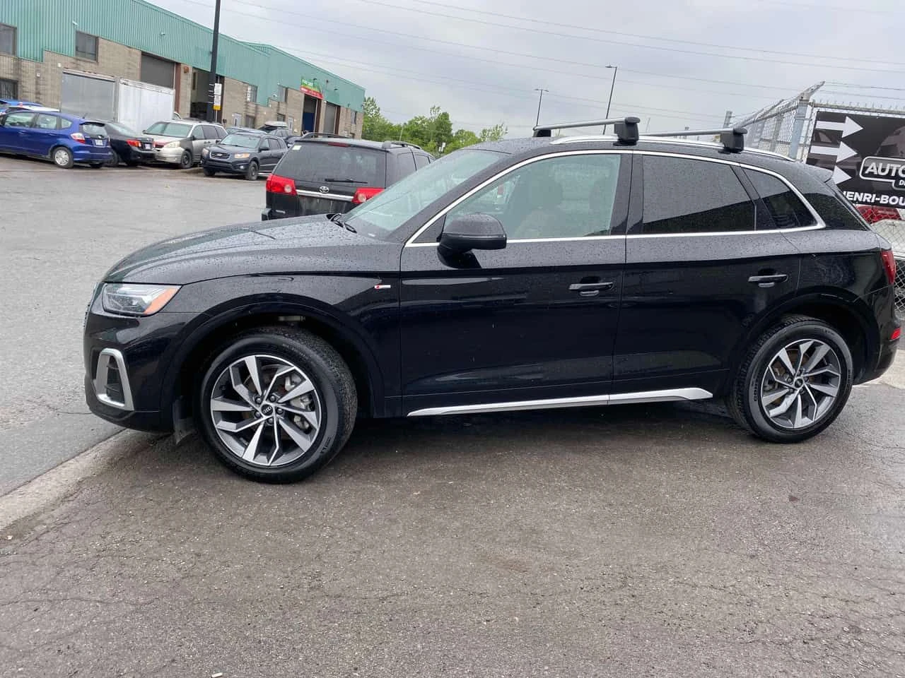 Audi Q5 Progressiv  CARFAX, снимка 2 - Автомобили и джипове - 54756344