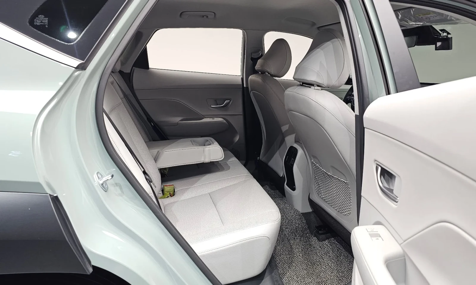 Hyundai Kona, снимка 11 - Автомобили и джипове - 54767998