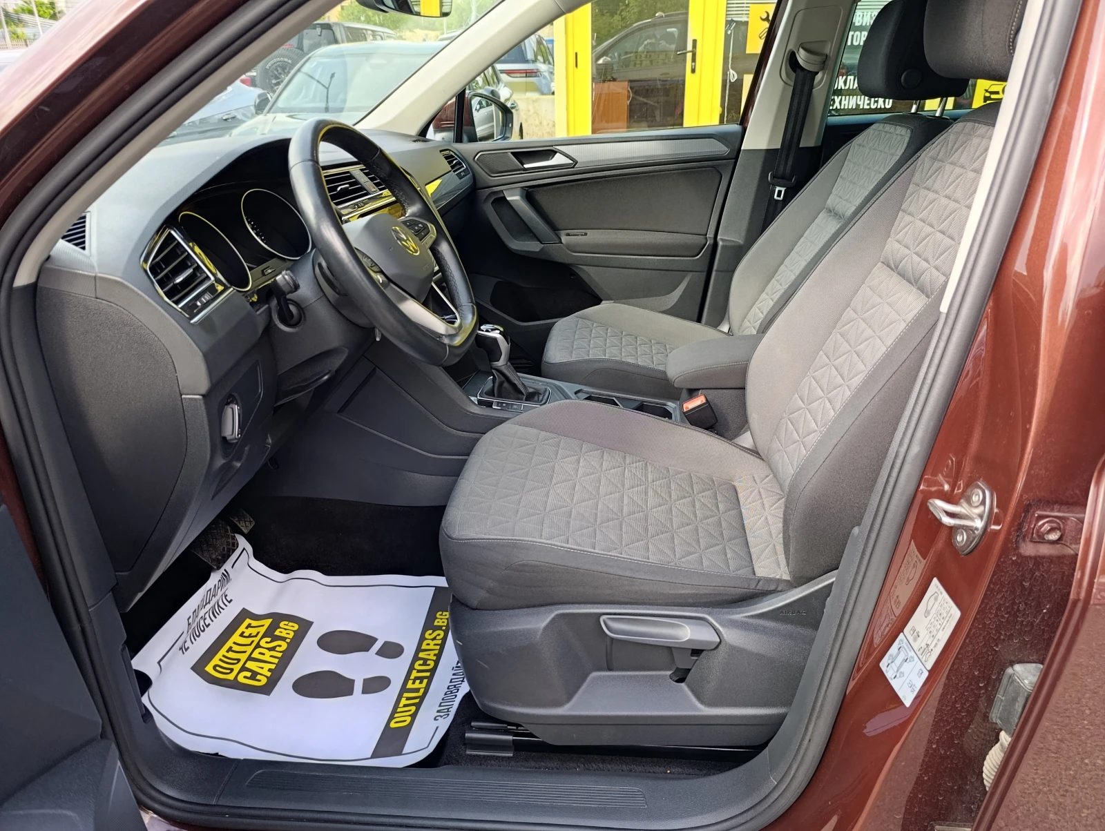 VW Tiguan 1.5TSI 150hp Гаранция до 04.2028, снимка 5 - Автомобили и джипове - 54837107