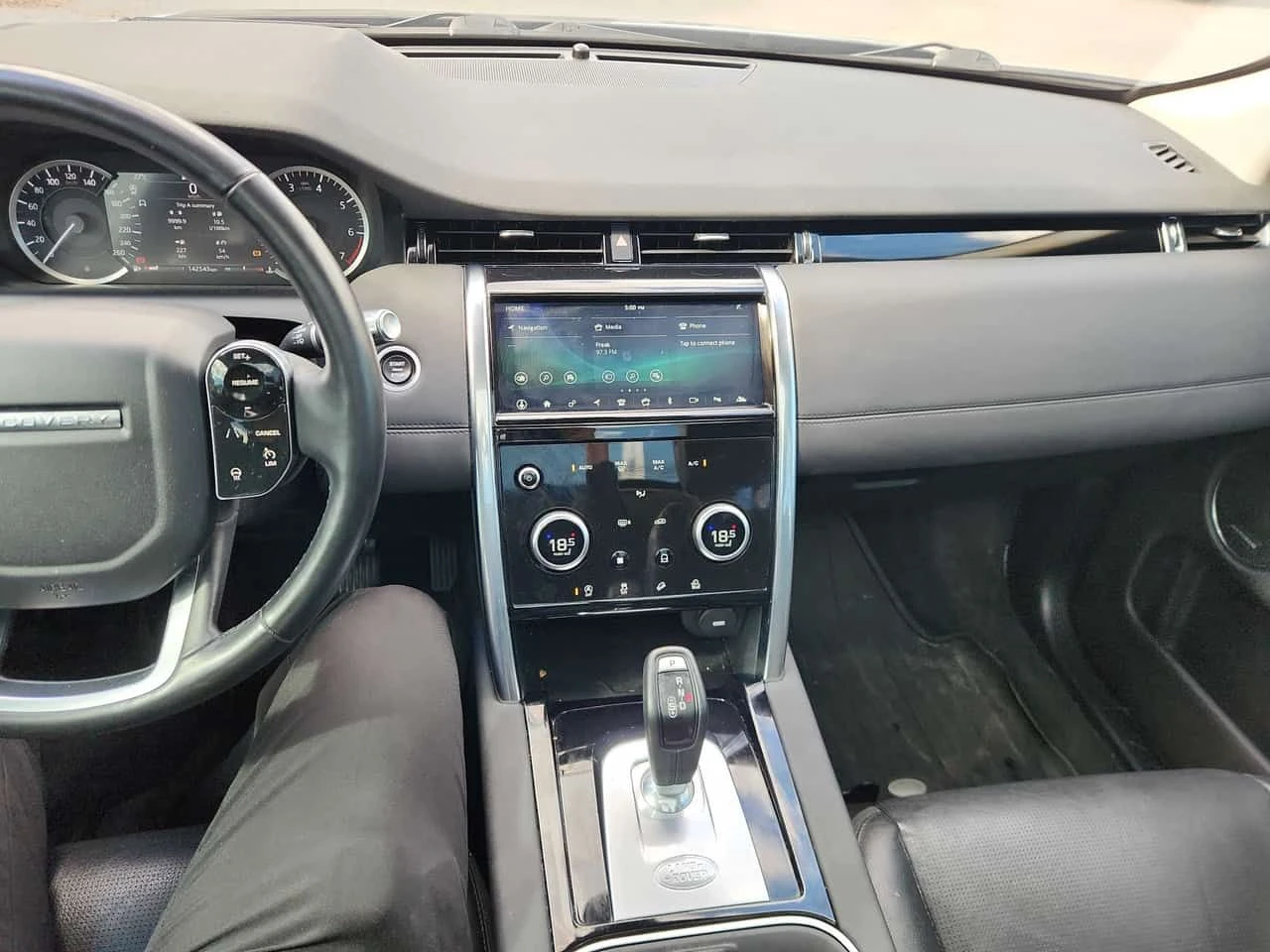 Land Rover Discovery Sport MERIDIAN| PANO| LANE ASSIST| , снимка 8 - Автомобили и джипове - 54940317